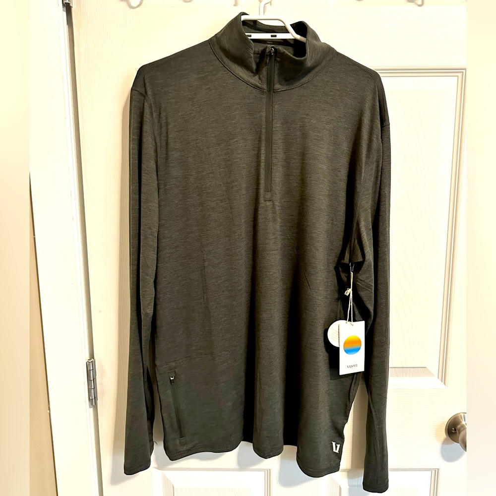 Vuori 1/4 zip pullover, grey, NWT, XL.